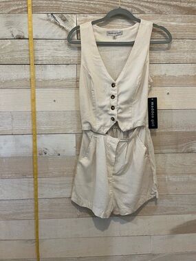 Madden Girl Cream Button-Front Sleeveless Romper